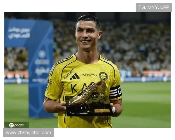 深入分析世界杯金球奖与金靴奖的不同之处,帮助你更好理解足球荣誉 深入分析世界杯金球奖与金靴奖的不同之处,帮助你更好理解足球荣誉